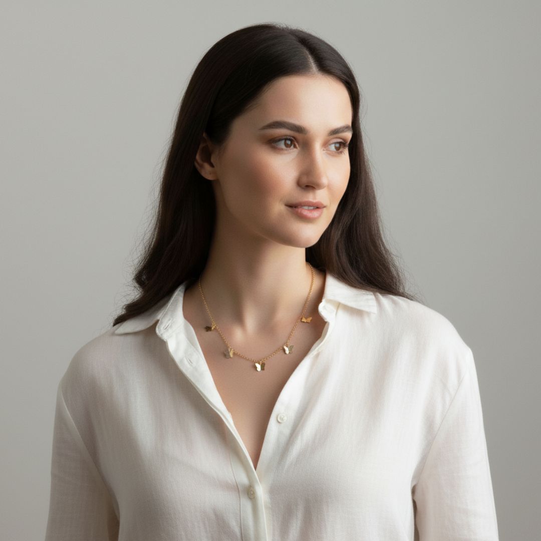 Colar Pingentes de Borboletas Banhado a Ouro 18K