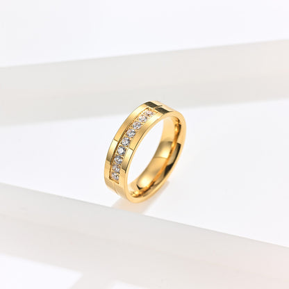 Anel Cravejado em Microzircônias Diamond Lux Banhado a Ouro 14K