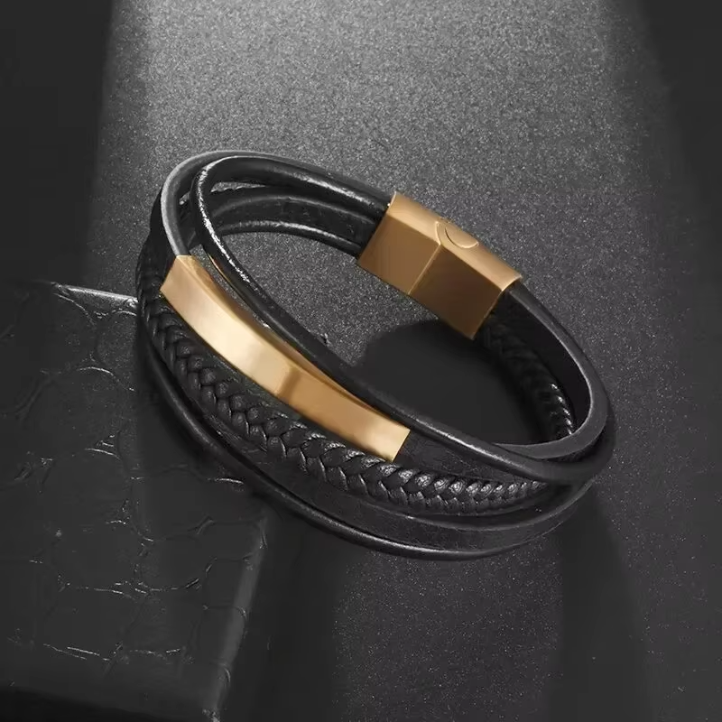 Pulseiras Clássicas trançadas a mão, em couro e fecho magnético