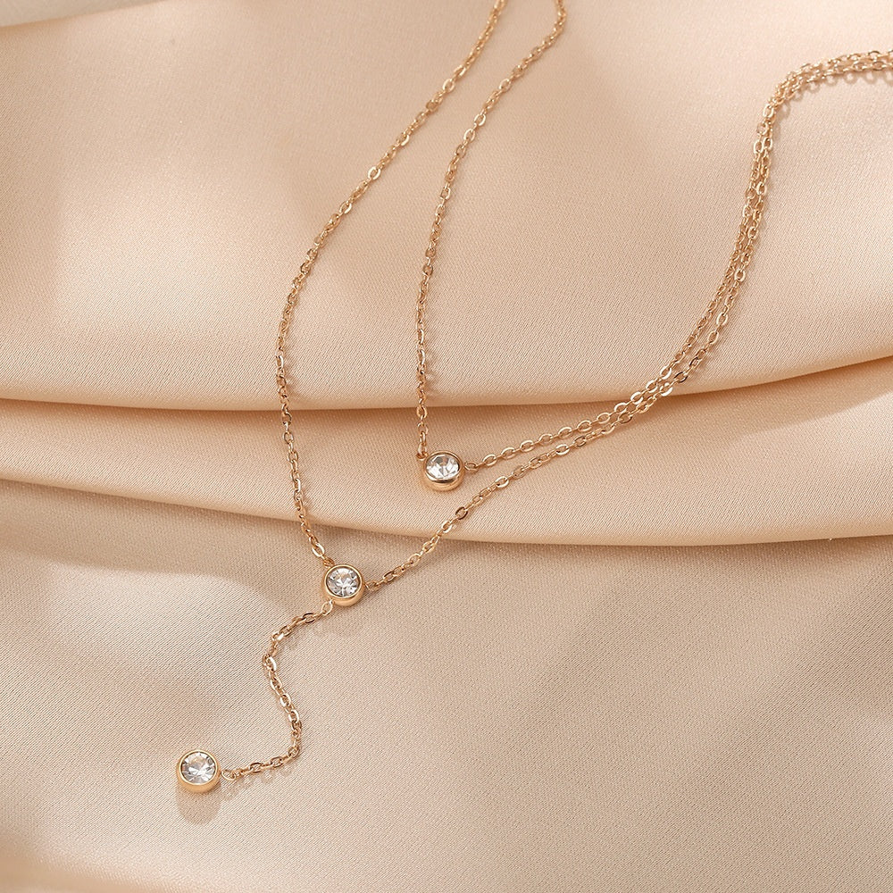 Colar com Três Pingentes Zircônias • Triple Shine Tassel • Banhado a Ouro 18K