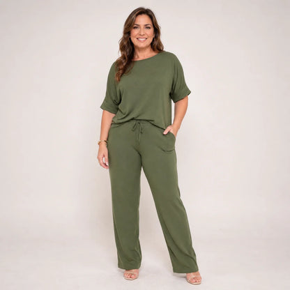 Conjunto Feminino de Malha Lisa Calça Pantalona e Blusa - Isabel