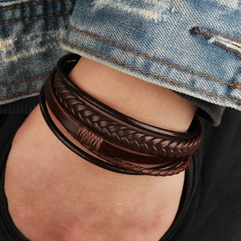 Pulseira trançada de couro Delysia King fecho magnético