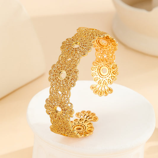 Bracelete Palace Lace Floral Banhada a Ouro 14K
