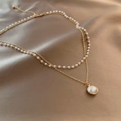 Colar Duas Camadas com Pérolas Double Pearl Layers Banhado a Ouro 18K